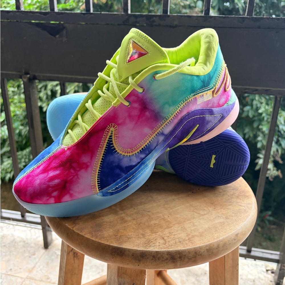 Nike Lebron 22 “what the Monopoly”